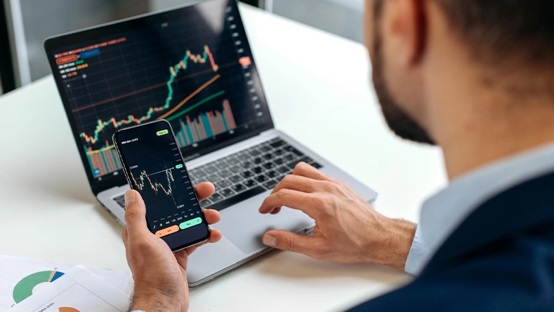 Intesa +777 Hug Piattaforma di Trading